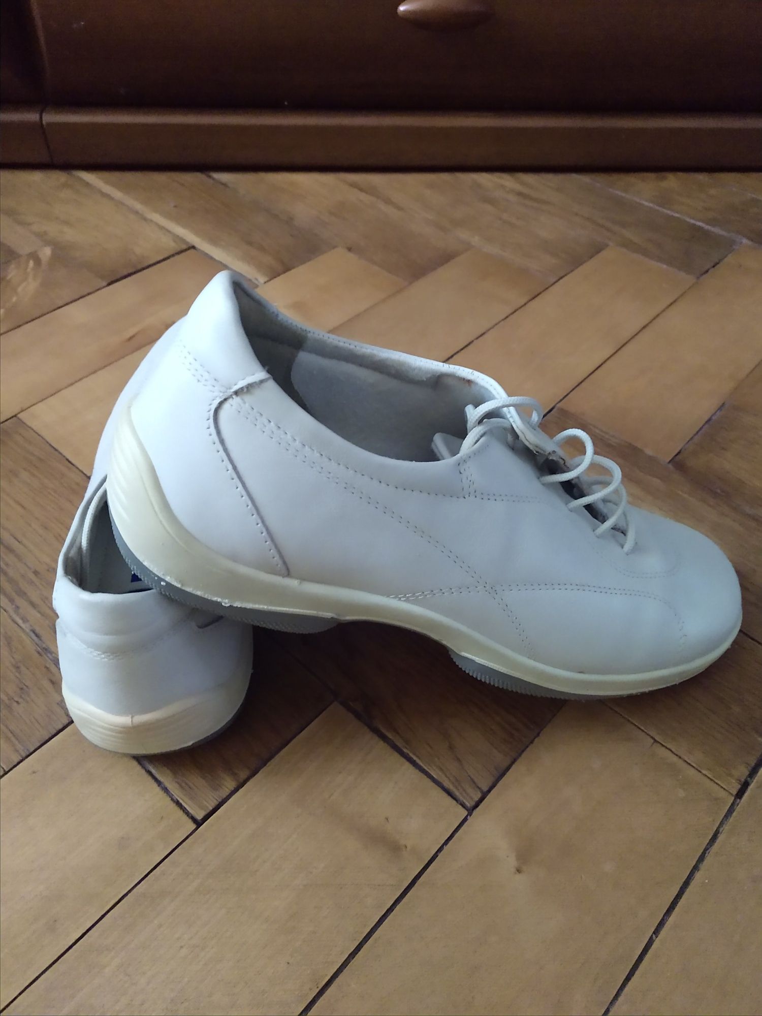 Кеды кроссовки КОЖА Мешти ботинки сникерсы туфли BiBi LOU, Clarks