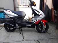 Sprzedam skuter Yamaha.
