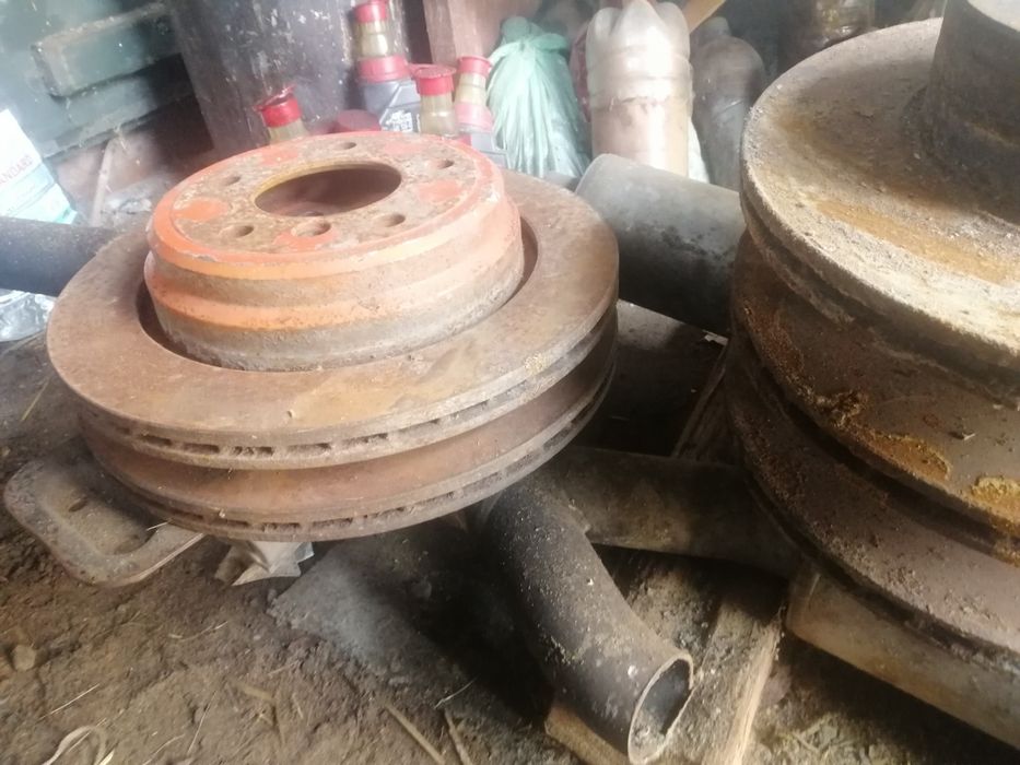 Гальмівні диски е39, зад,перед