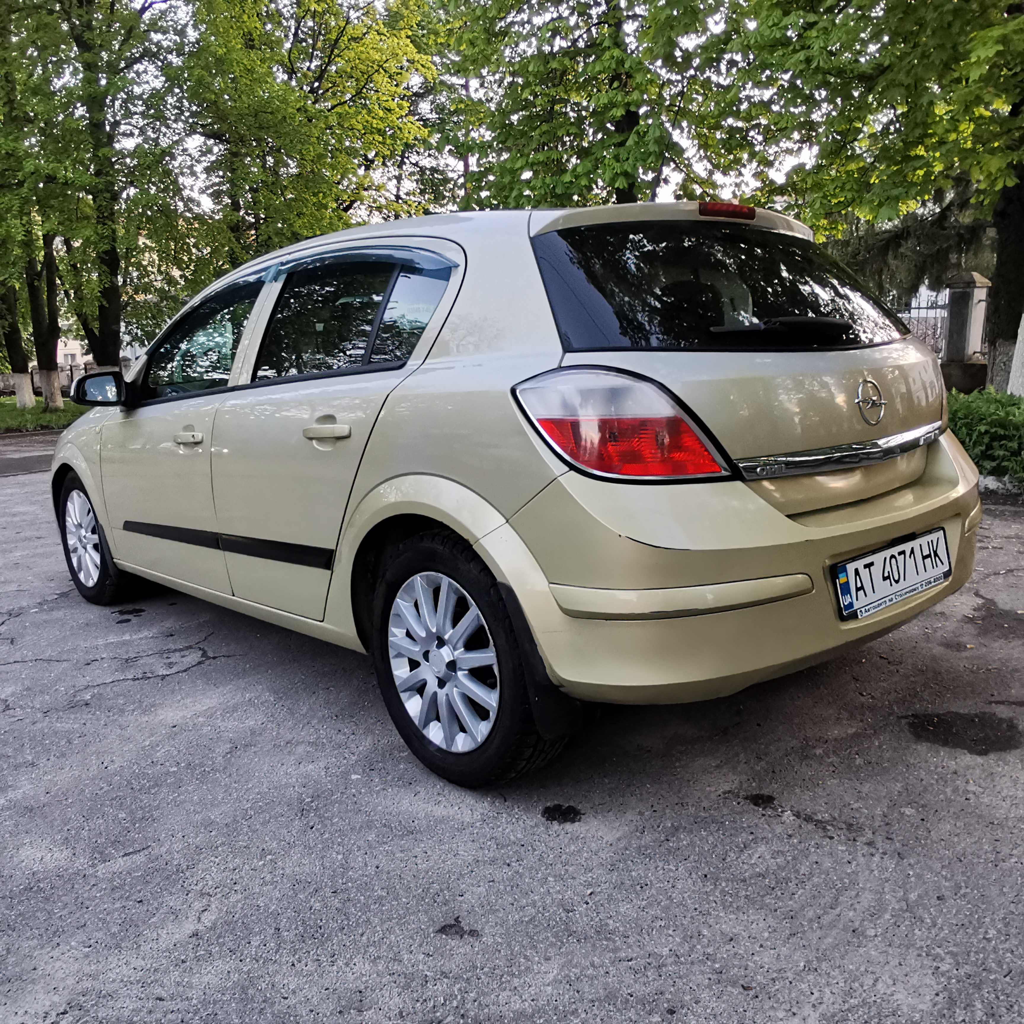 Opel Astra H 2004 1.6 Easytronic