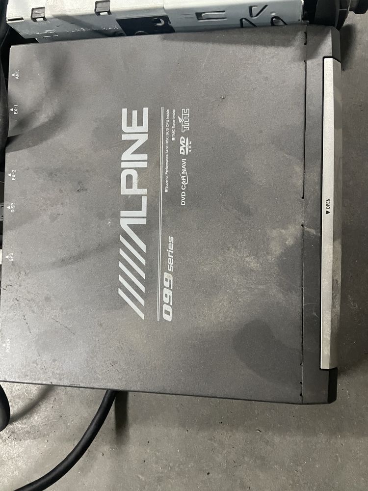 Radio Alpine IVA-D310r , czytnik dvd NVE-N099P wzmacniacz ,wiazka!