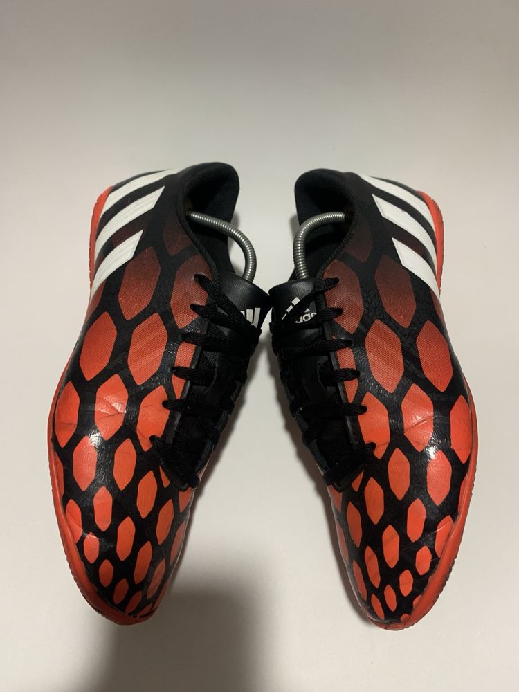 Футзалки бампи кросівки Сороконіжки Adidas Predator 41р