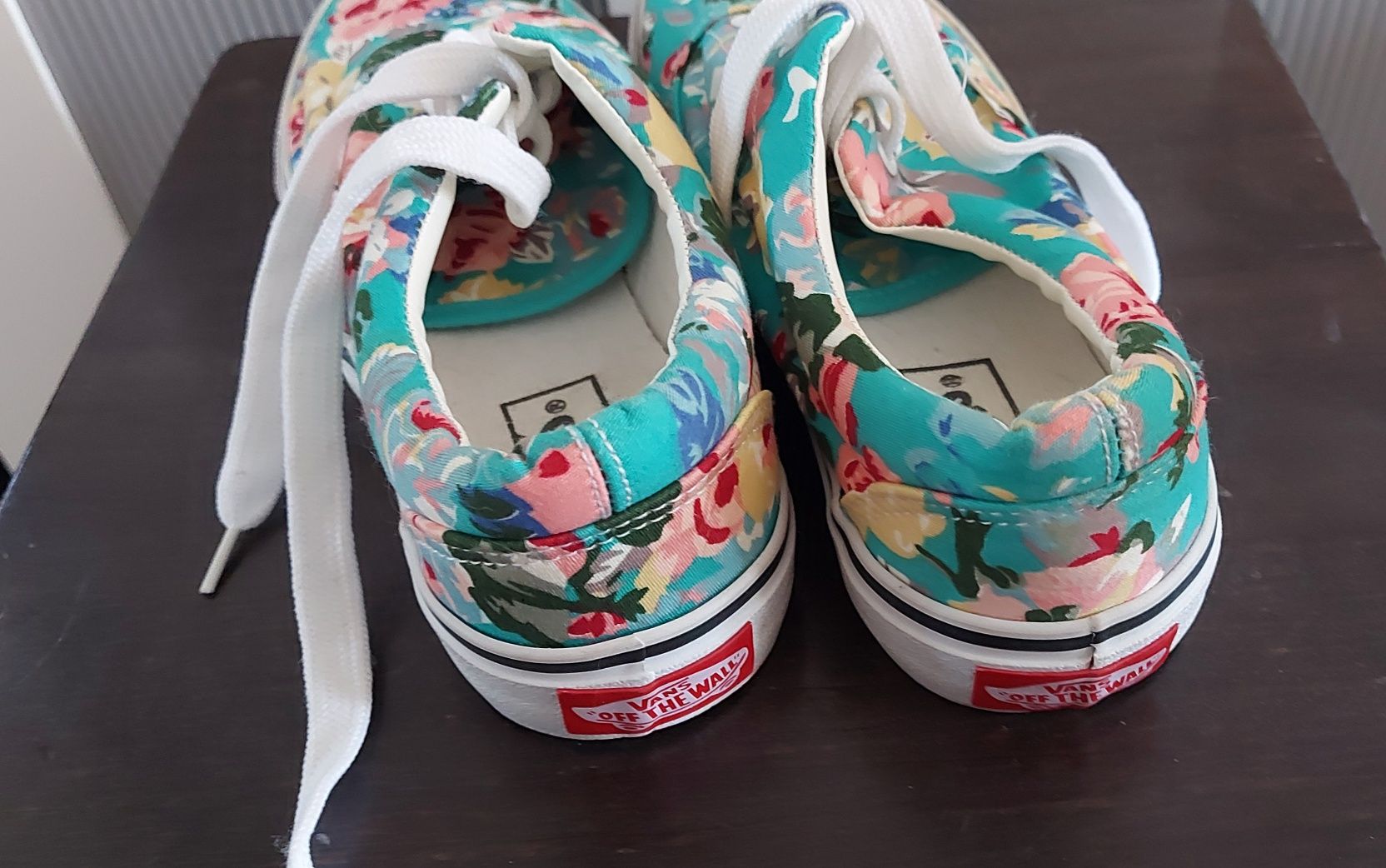 Классные кеды Vans off the wall