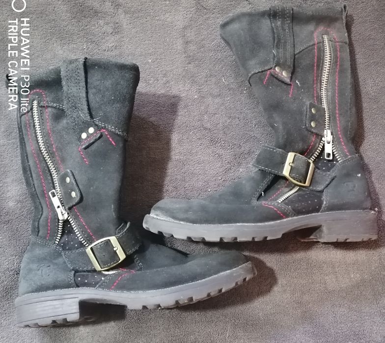 Zamszowe kozaki dziewczęce