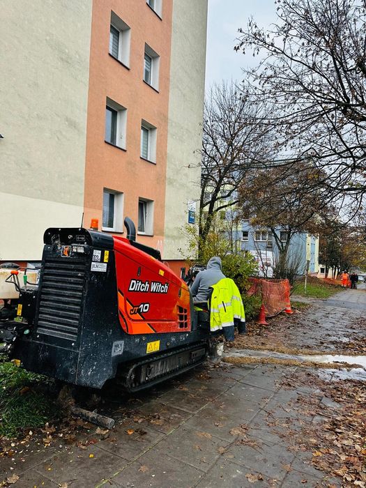 Przeciski przyłącza wod-kan wbijanie rur stalowych