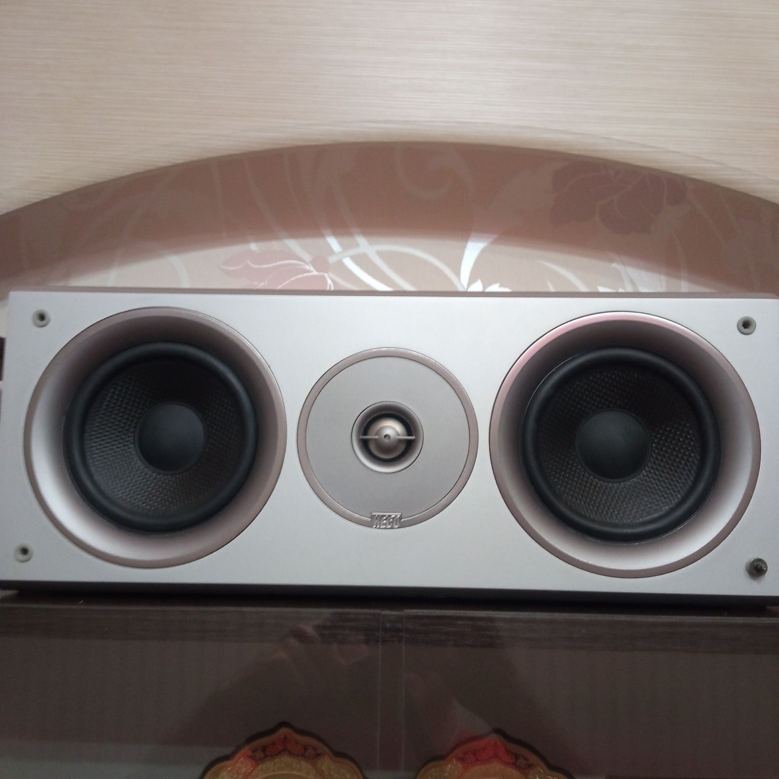 Продам акустику HECO в ідеальному стані з саббуфером JBL