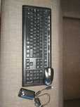 Teclado e Rato Wireless Microsoft Português Universal como novo!
