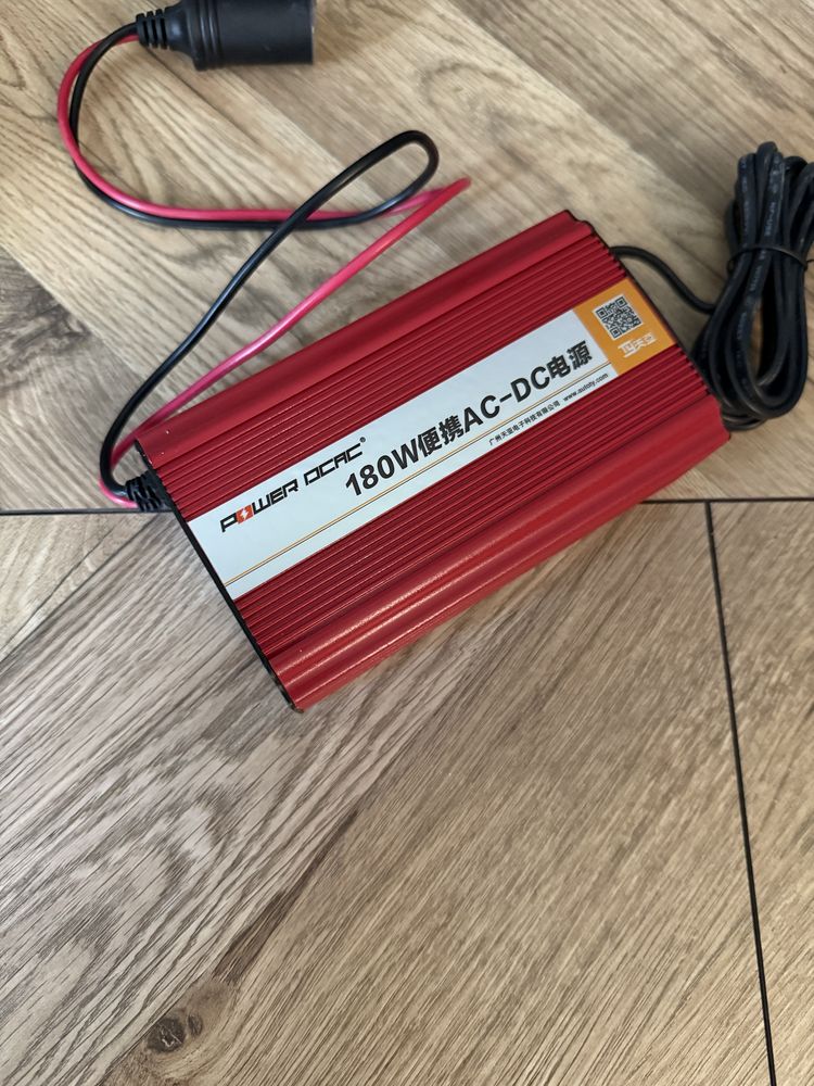 Adapter sieciowy do samochodu, przetfornica napięcia 180W