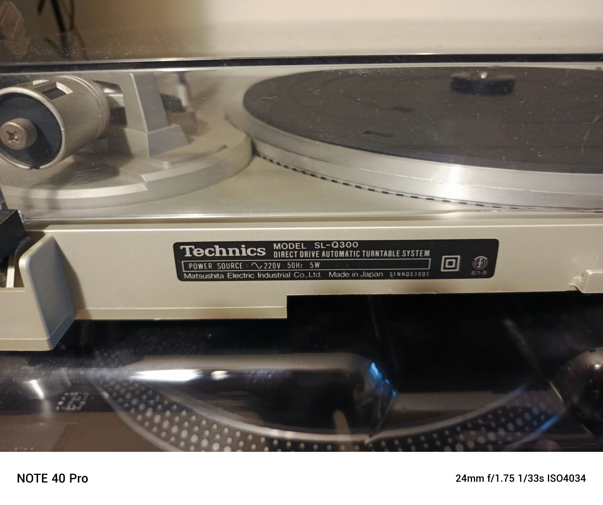 Technics gramofon.