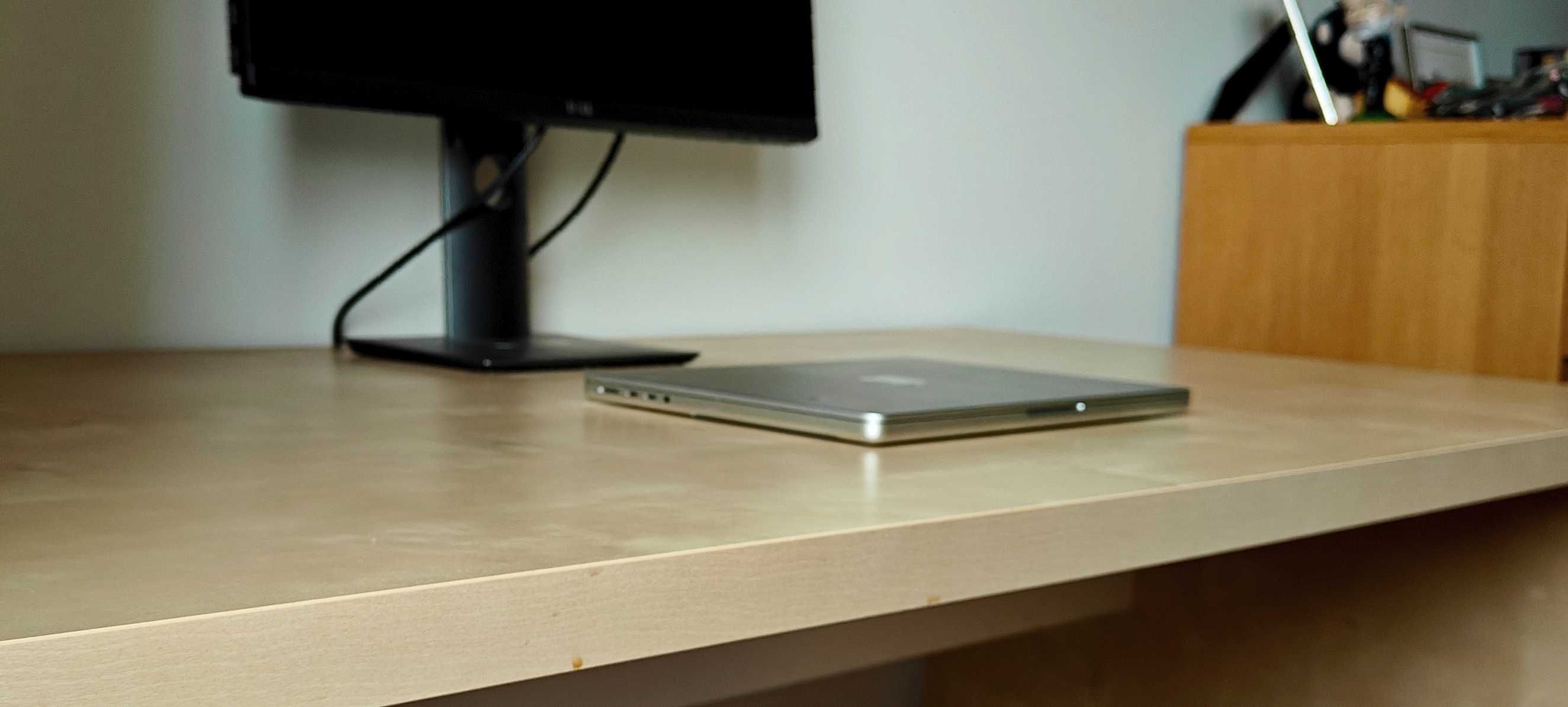 Secretária IKEA – 140x75x75 cm – Excelente estado