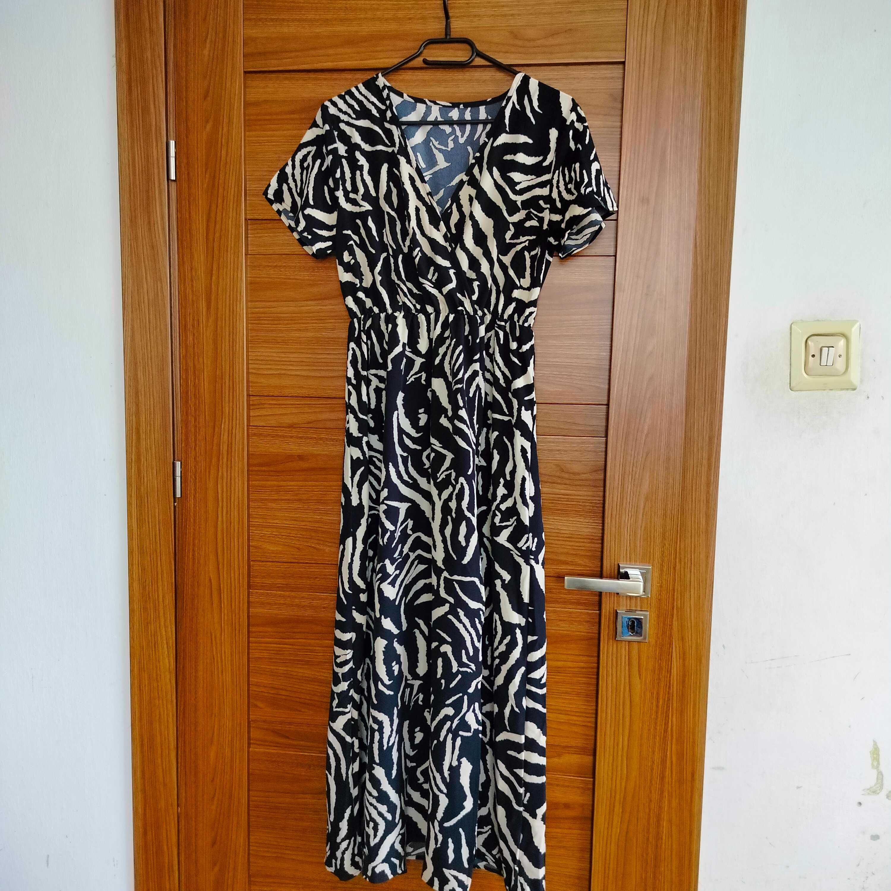 Nowa  długa damska sukienka w rozmiarze S 36