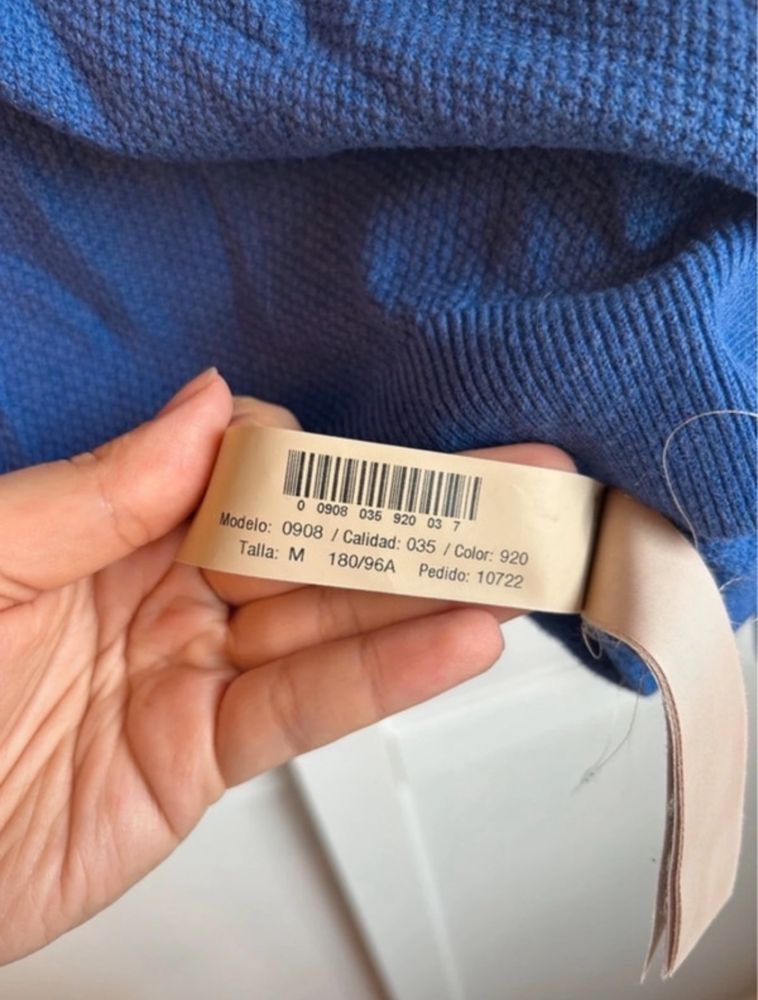 Niebieski sweter Massimo Dutti