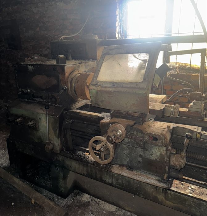 Токарный станок 16к20 красный пролетарий