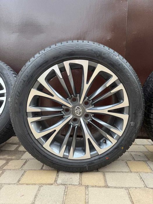 Диски R18 5x114.3 Toyota Camry RAV4 Corolla Cross Avensis BZ4X