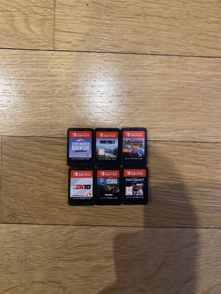 Продаю набір ігор для Nintendo Switch та чехол