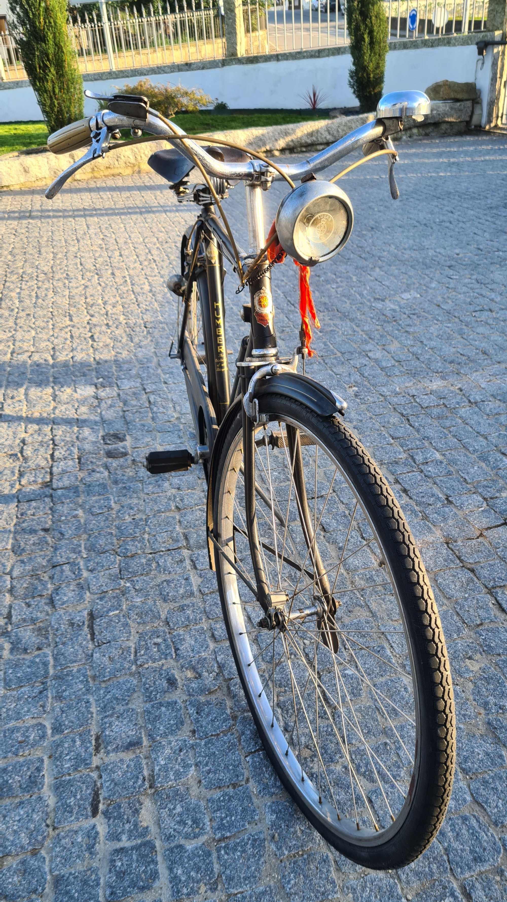 Pasteleira Humber raleight