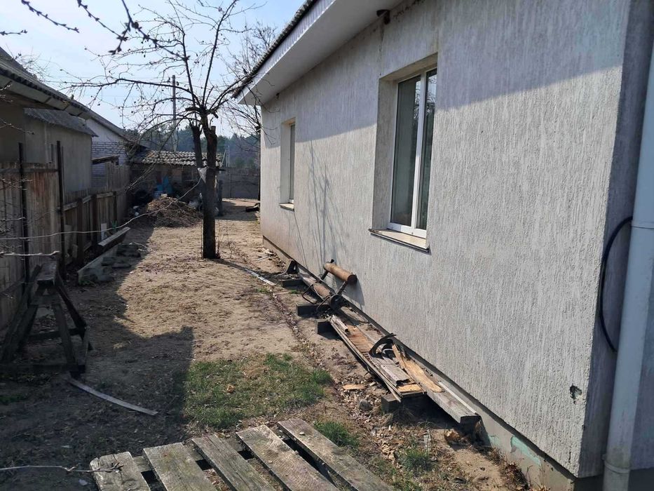 Будинок 150 м2  Богдани Вишгородський р-н 36000$ 14 соток землі