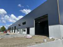 Pavilhões Industriais com 800m2 e 400m2