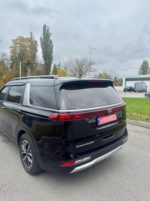 Kia Carnival 2021 2.2 дизель чорна