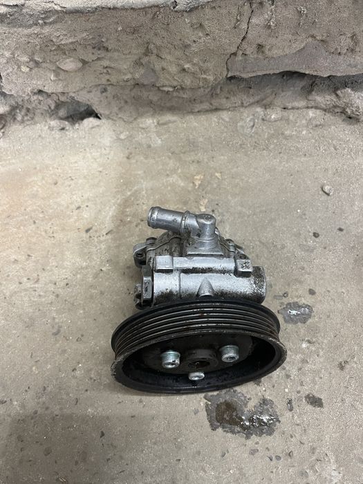 Продам насос гур Vokswagen, Audi, Skoda Opel 330422155B
