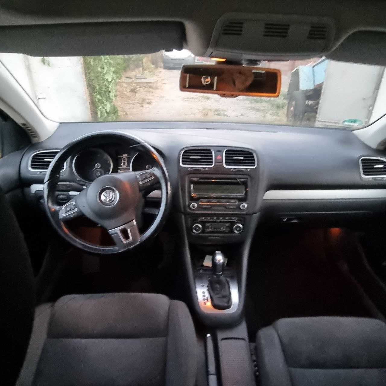 гольф6  2011 Г 1.6 бенз автомат  в отл сост