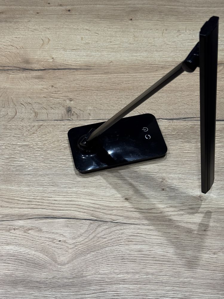 Lampa bezprzewodowa