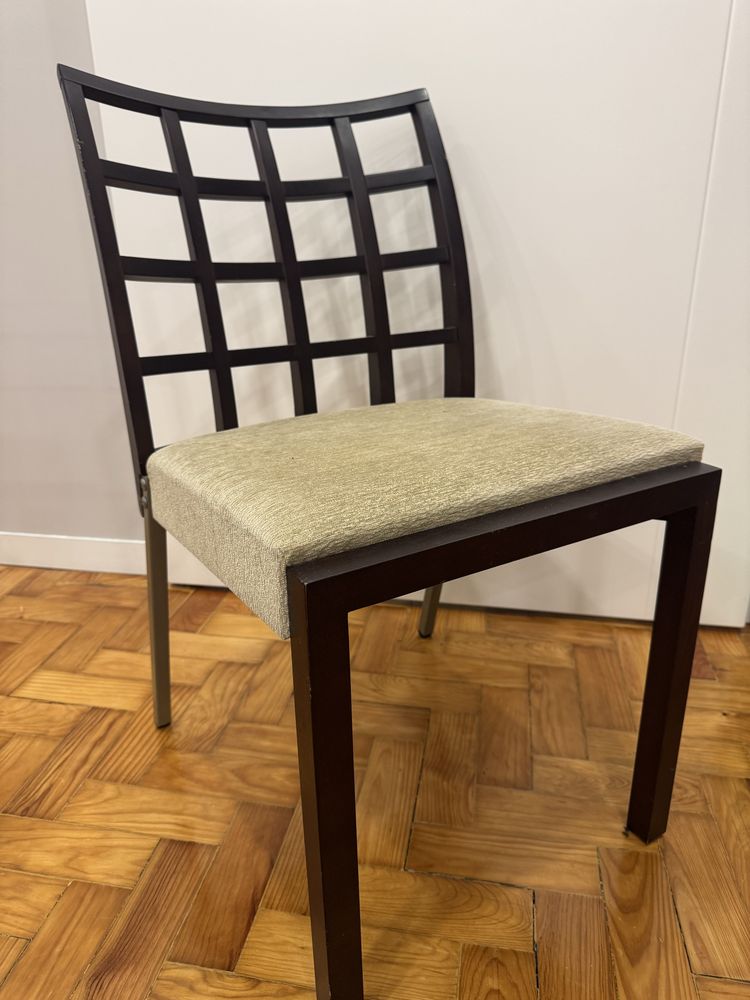 Mesa de vidro extensivel + 4 cadeiras