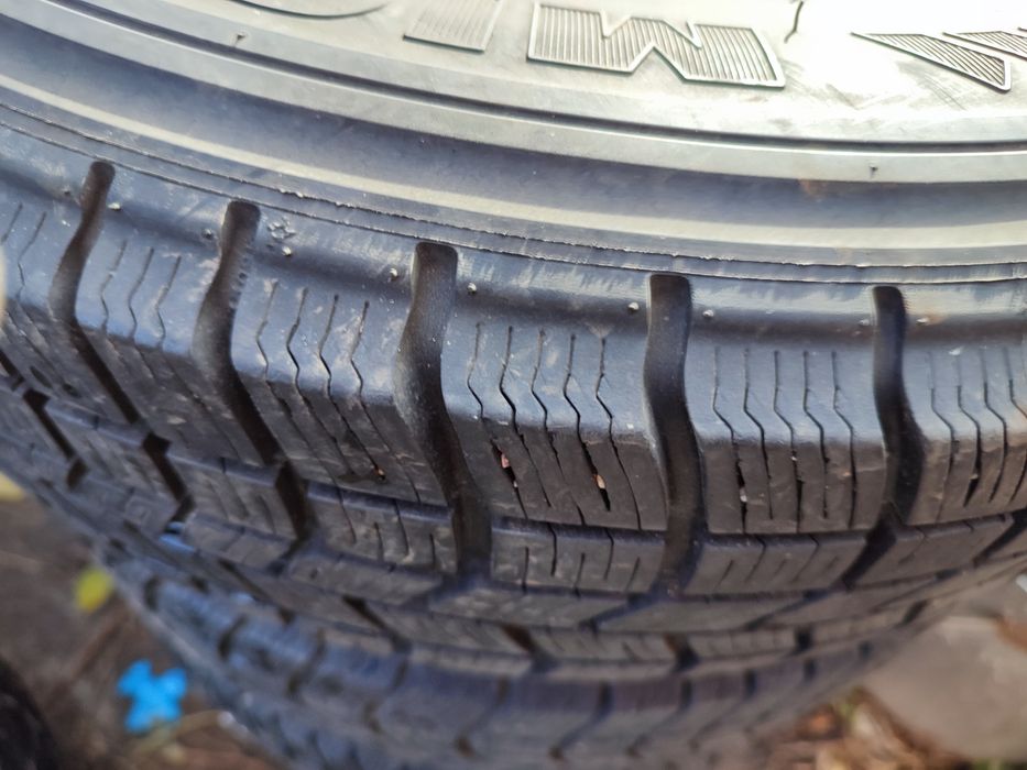 Шини Мішелін Альпін 4×4; 215/70/16, з Німеччини, пристойний комплект!!