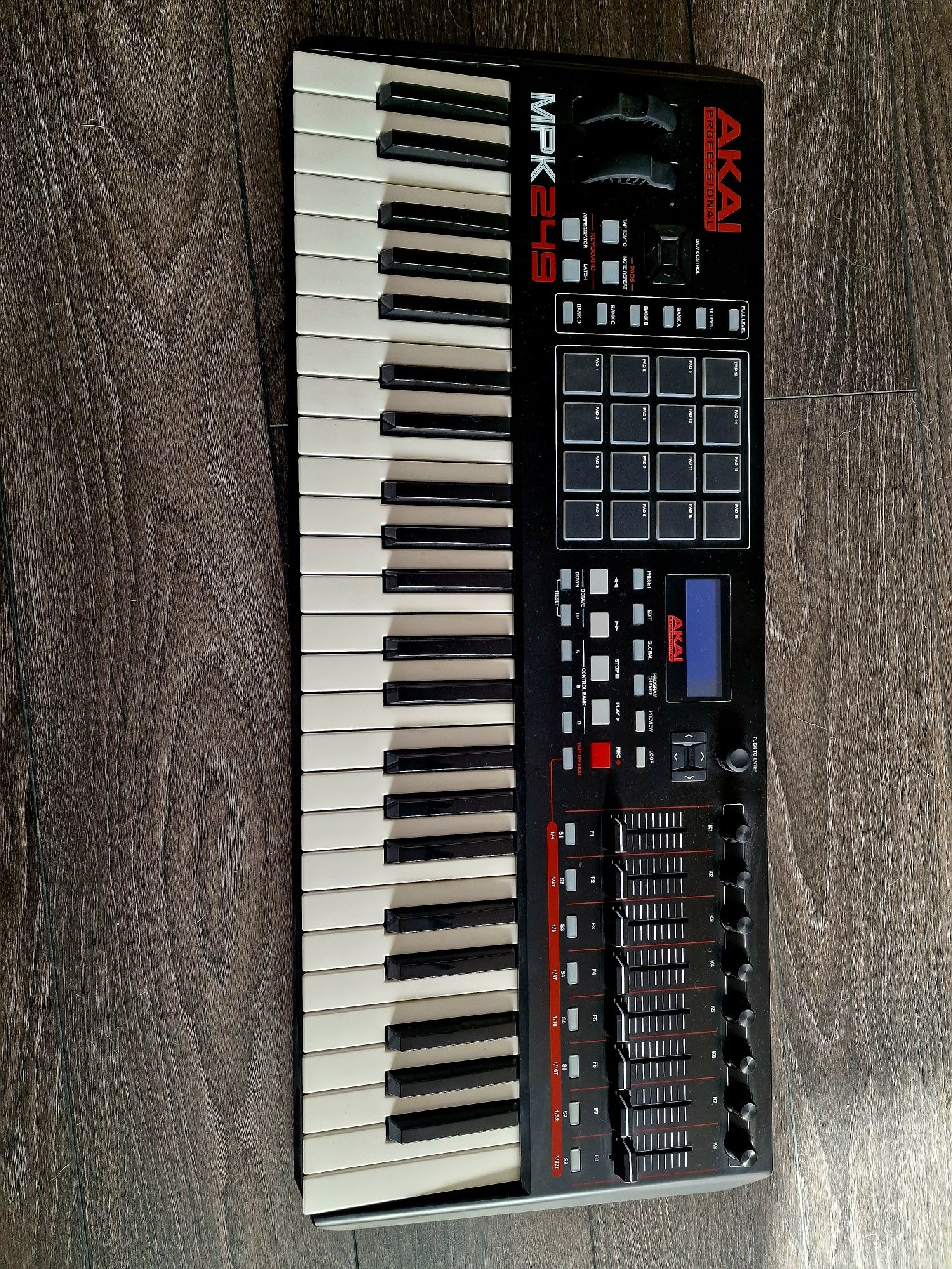 Akai Professional MPK 249 keyboard, klawisze