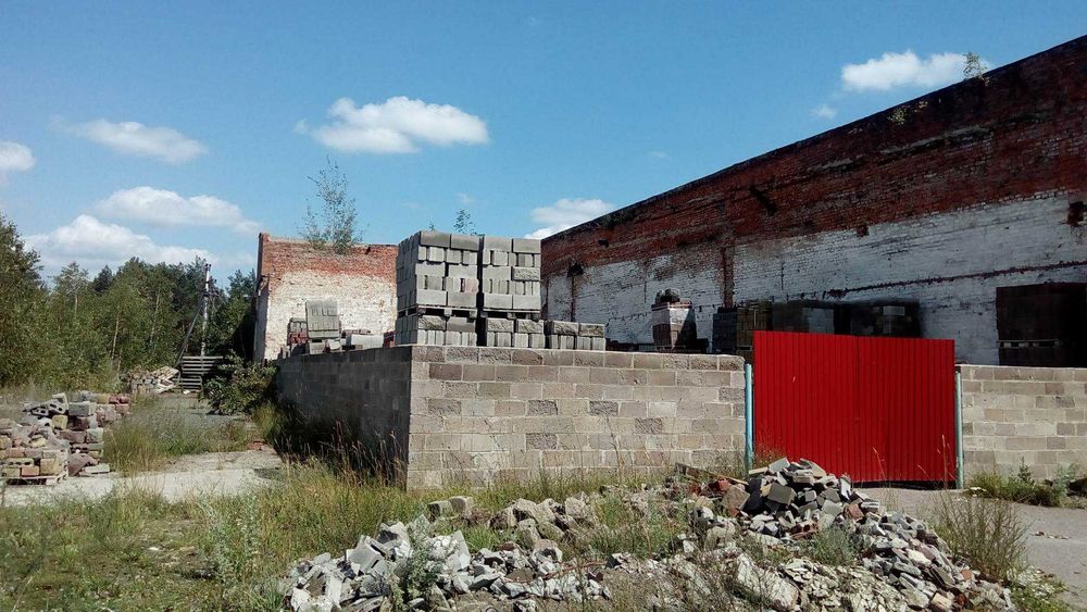 Адміністративно виробничий  корпус Льонозавода!