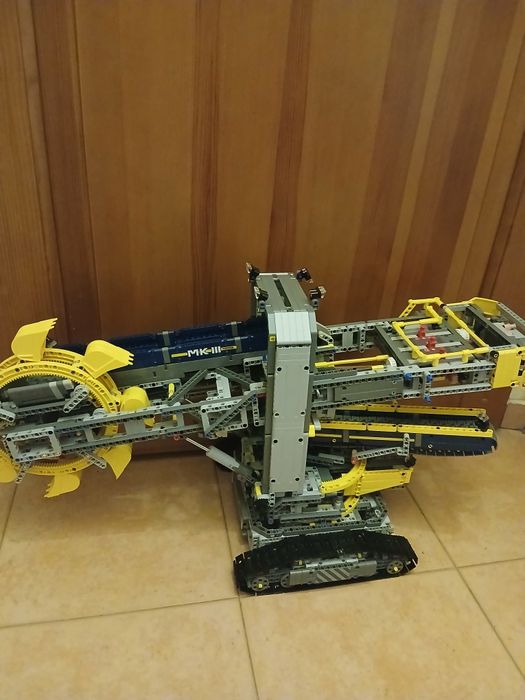 Конструктор лего technic техник екскаватор 42055