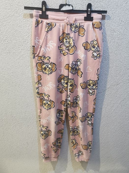 Ciepłe spodnie welurek dla dziewczynki w idealnym stanie. Rozmiar 134