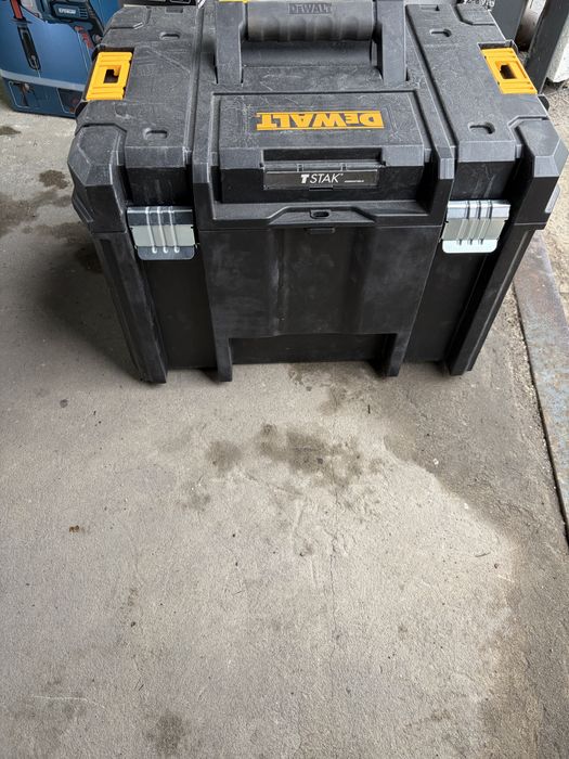 Zestaw elektronarzędzi DEWALT DCK2020P2T