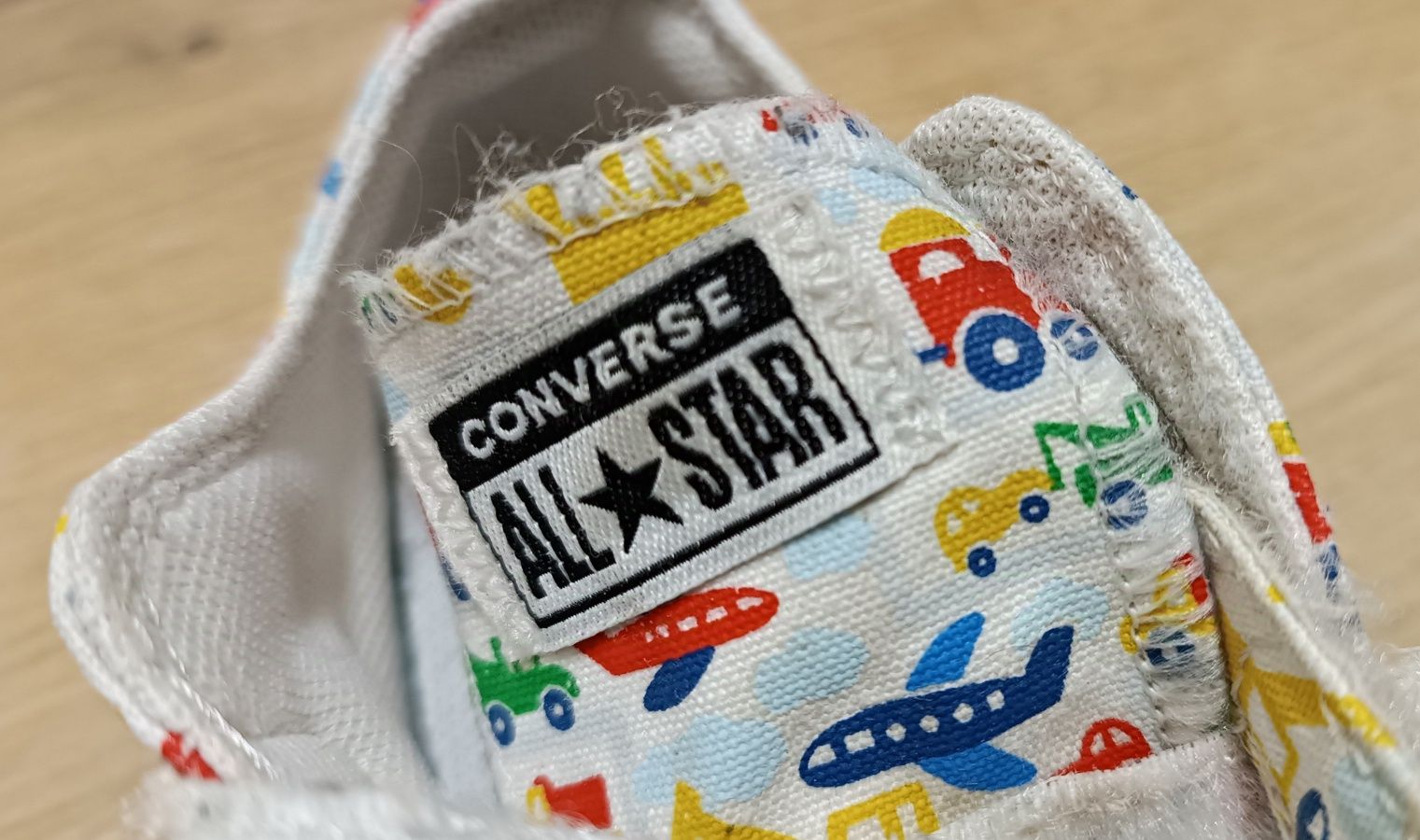 Converse 20 trampki UK 4 buty wiosenne na rzepy dla chłopca w pojazdy