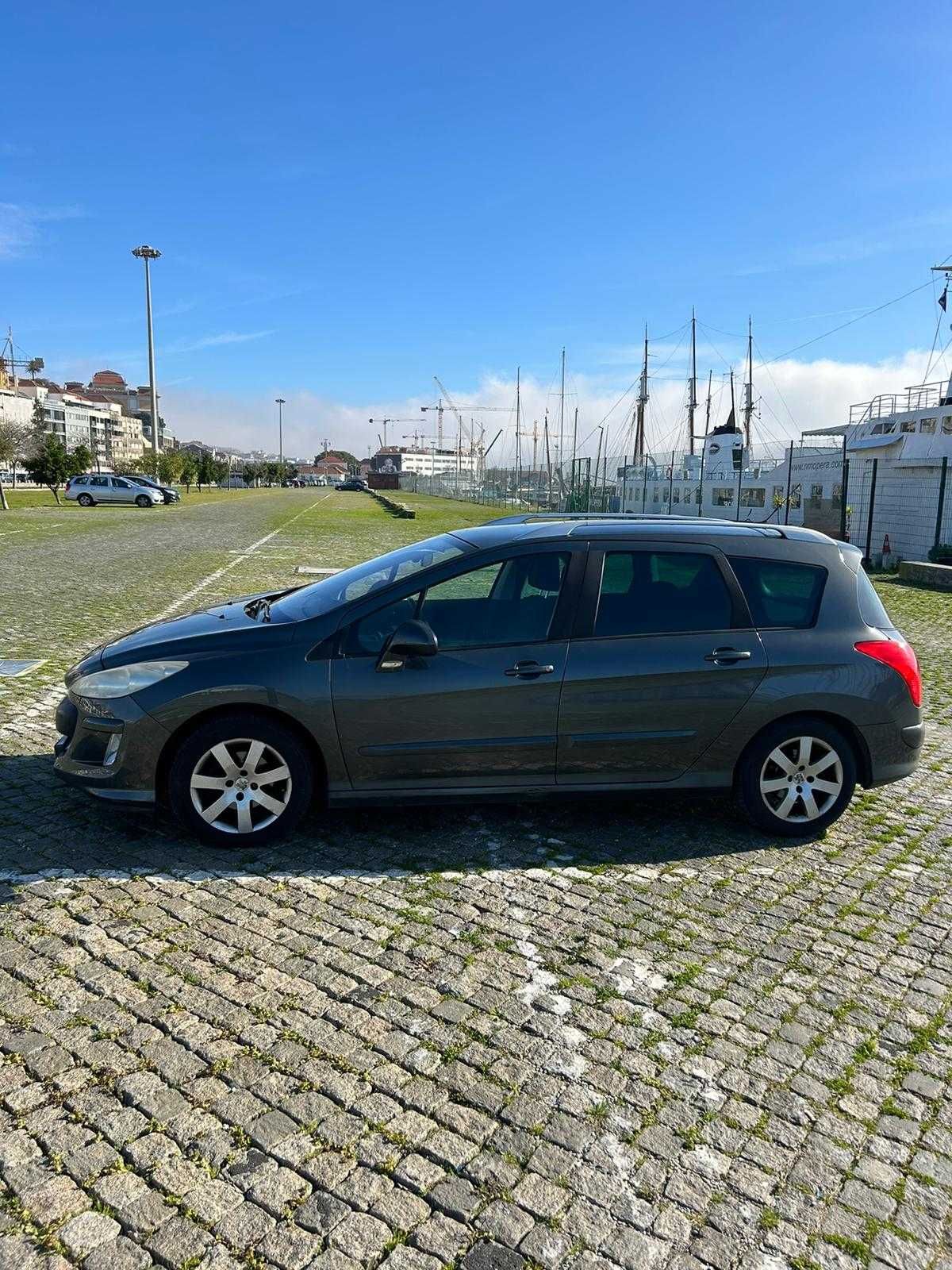 Peugeot 308 SW em muito bom estado.