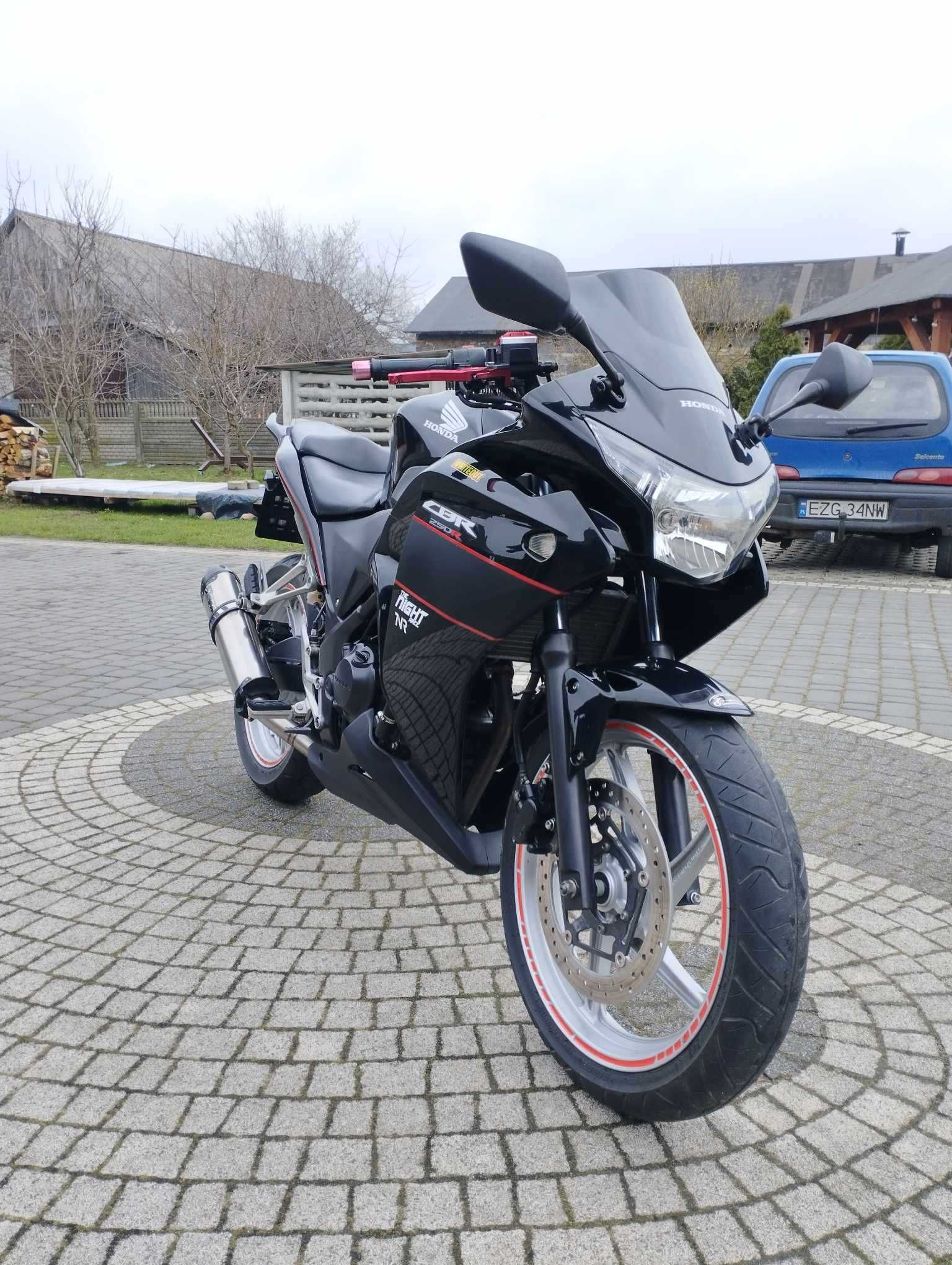 Honda CBR250r niski przebieg