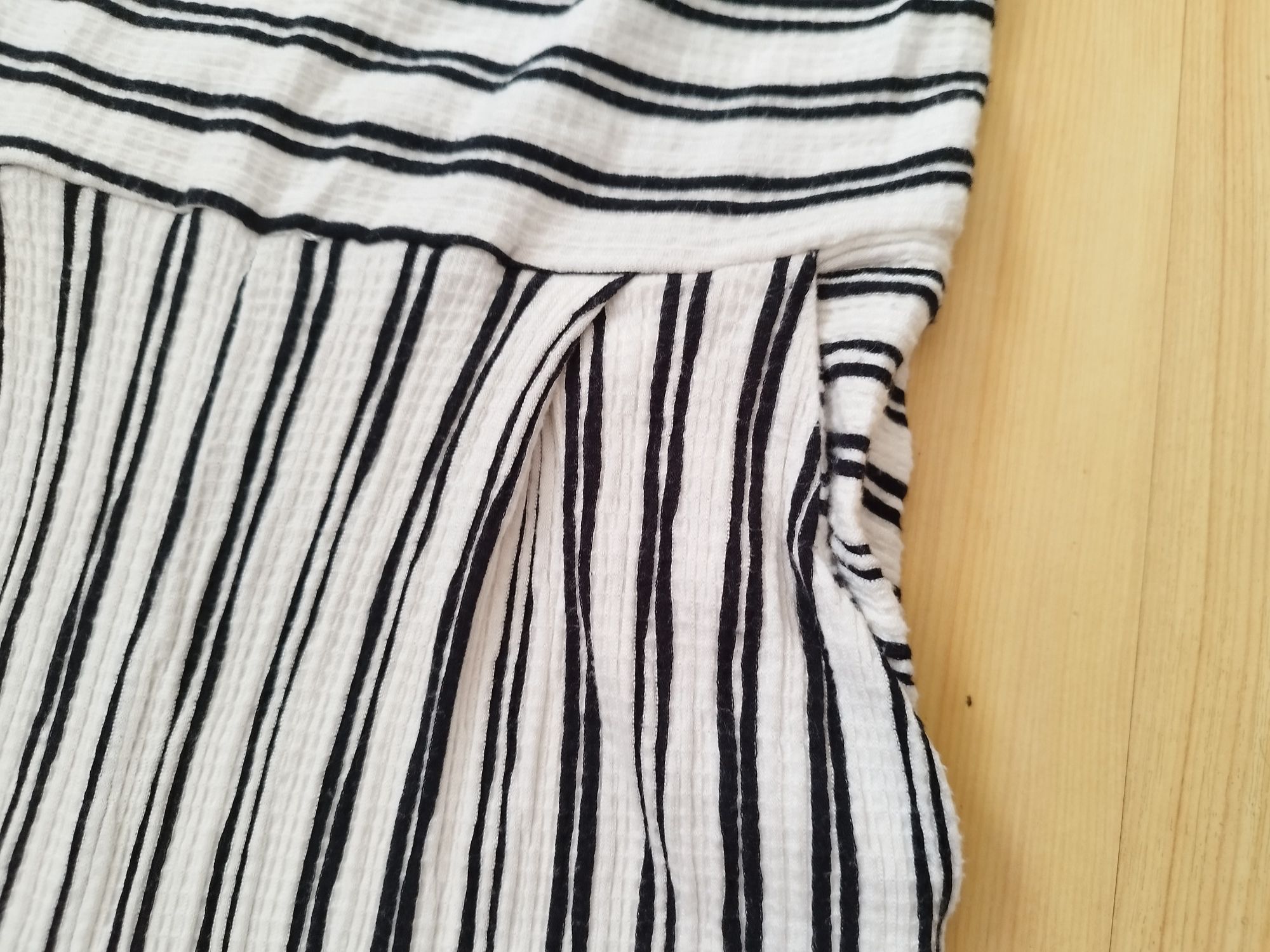 Bershka Prążkowany kombinezon S