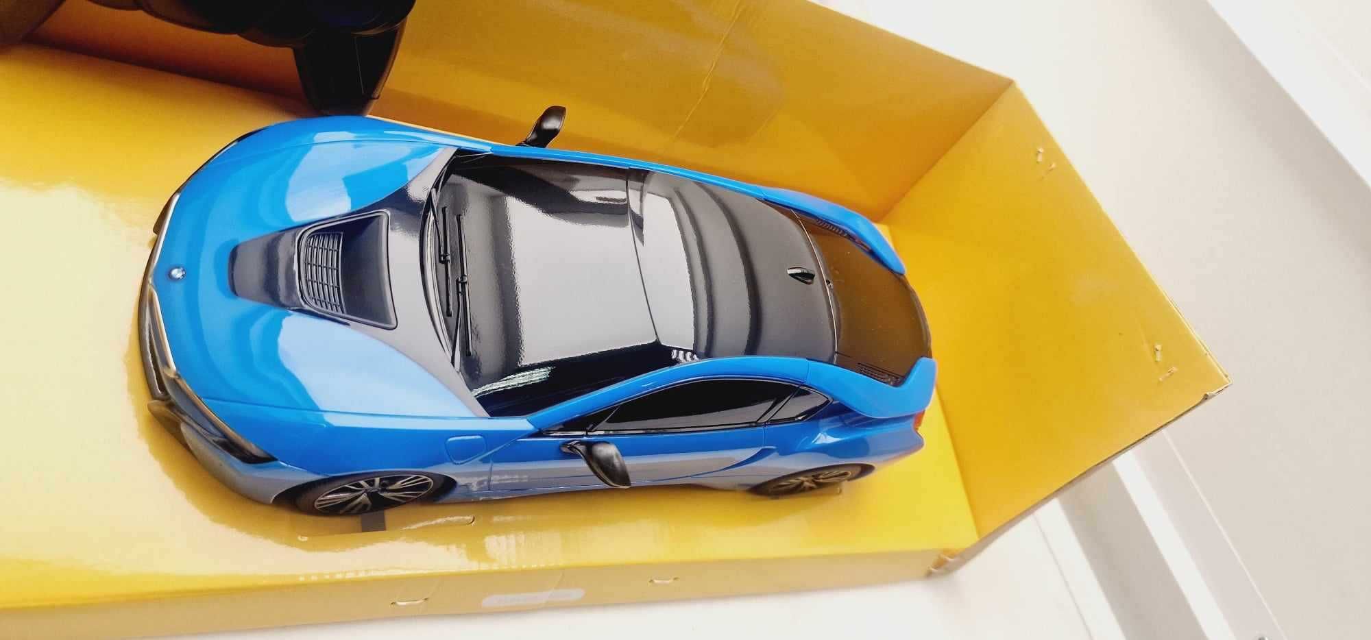 Auto Zdalnie Sterowane R/C BMW i8 1:18 RASTAR