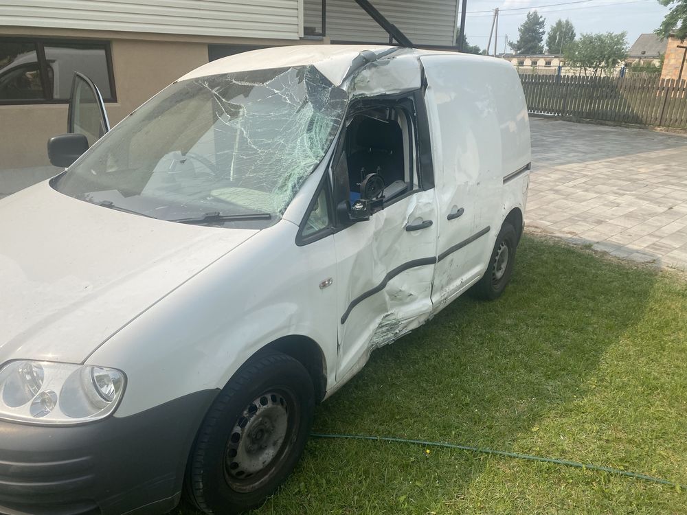 Volkswagen Caddy, 2010 r.p.