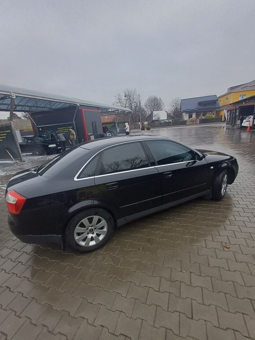 Ауді а4 б6,2002 року,2.0 газ бензин.