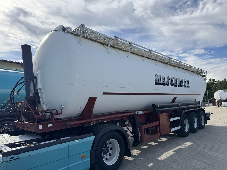 Naczepa silos Kassbohrer 50m3 ADR