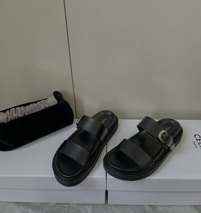Celine Buckle Slides 2024 – Czarne klapki damskie skóra Warszawa