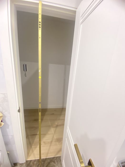 Планка для дверей