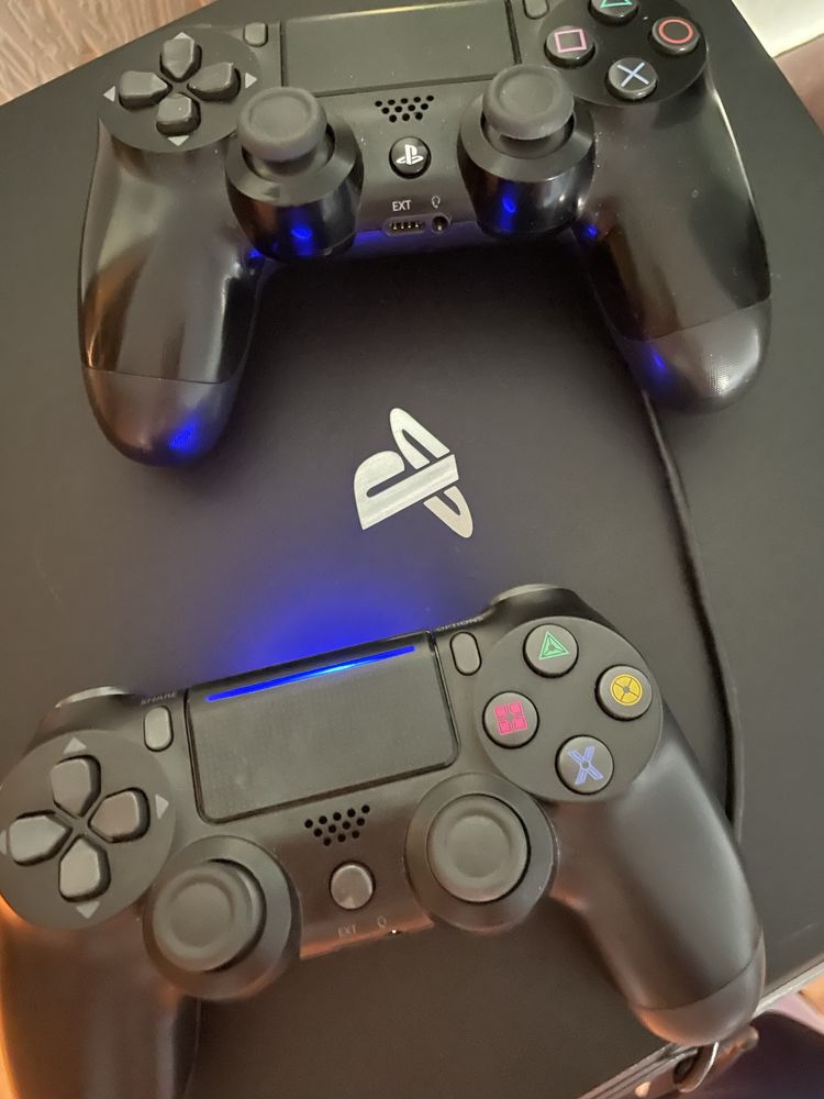 Продам PS 4 Pro 1T