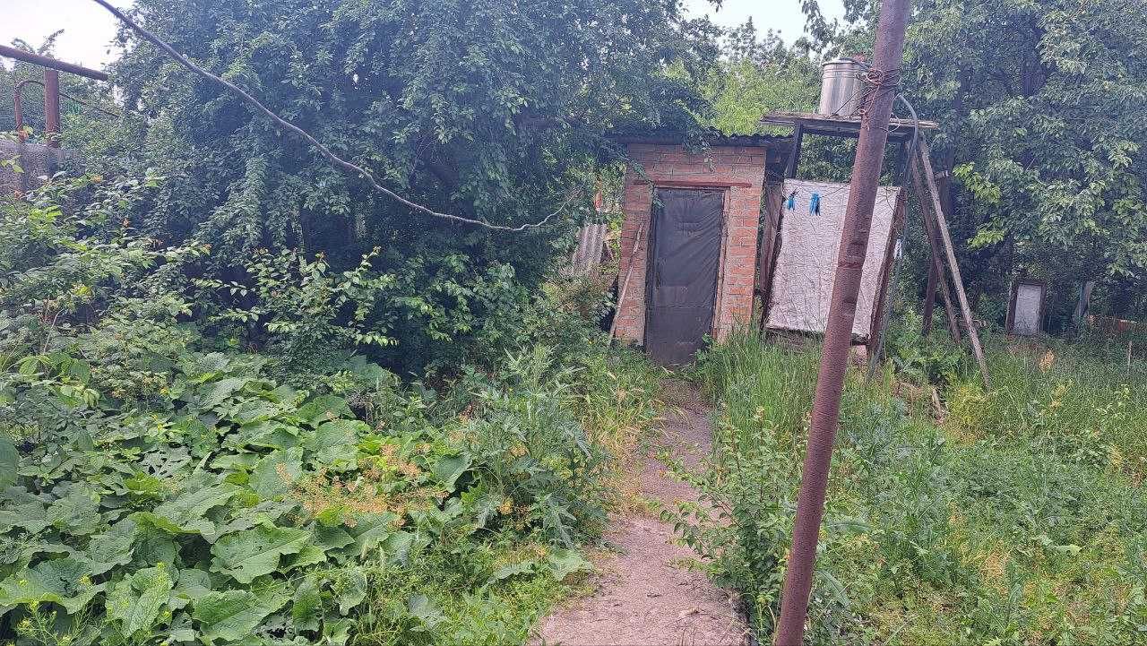 Продам будинок по вул. Уборевича (зупинка ш.т. Мудрьона)