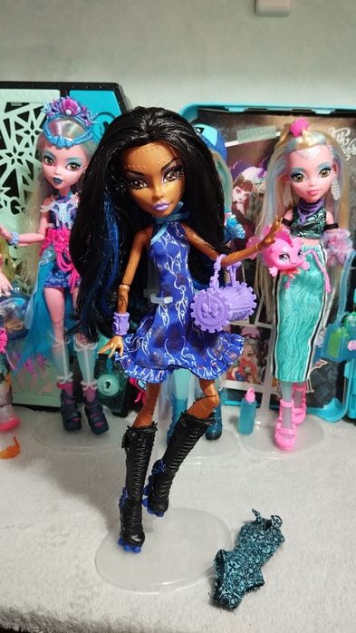 Ляльки монстер хай monster high Робекка Оперетта Нефера Поссі Дьюс