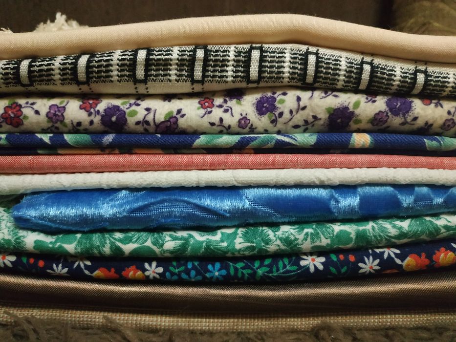 Отрезки отрезы куски ткани (хлопок и синтетика)