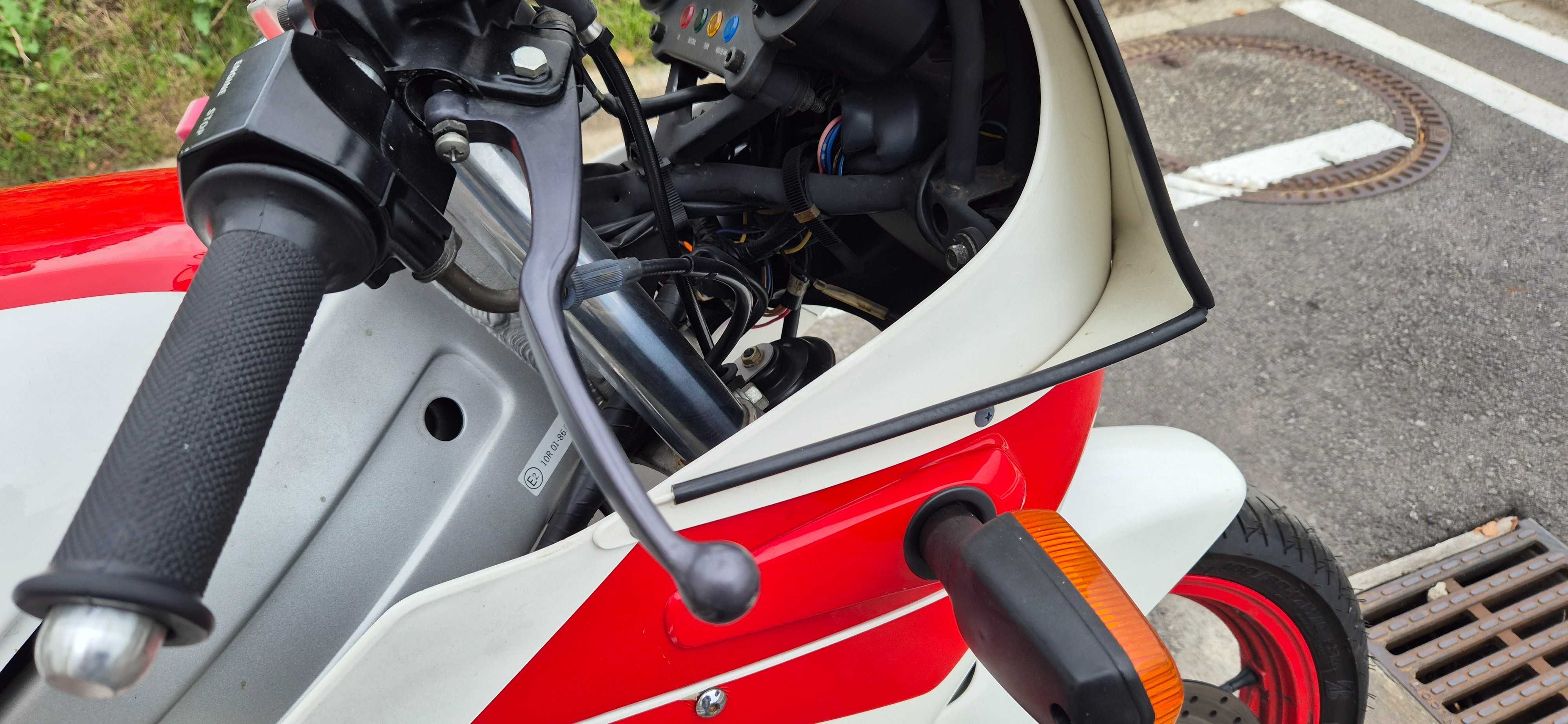 Yamaha tzr250 2ma