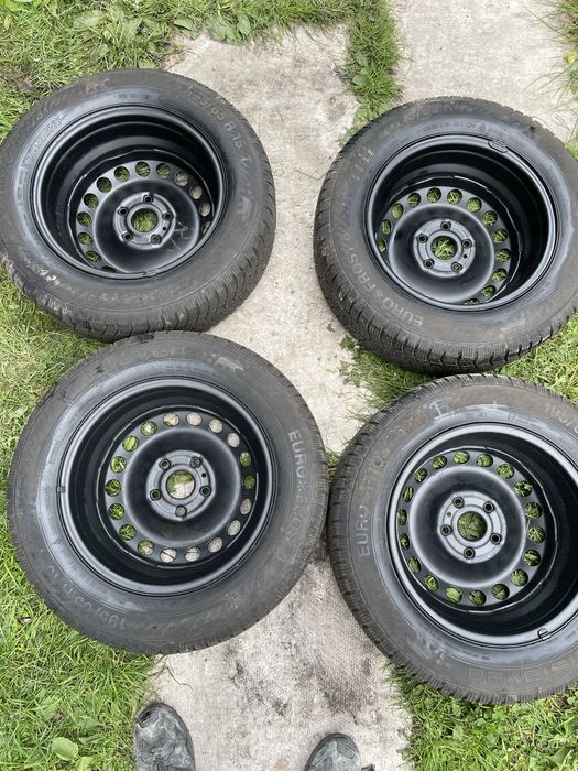 Резина зимова Gislaved 195/65 r15 з дисками і ковпаками