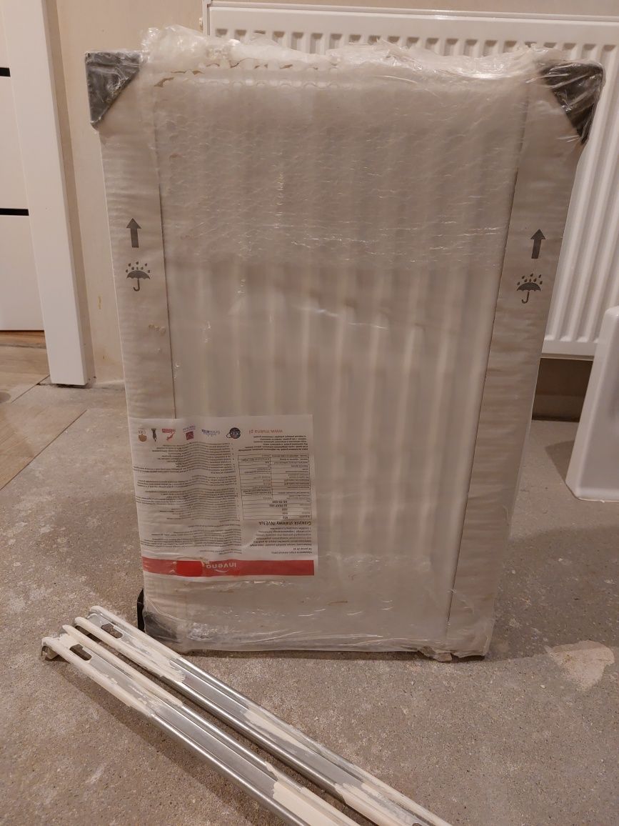 Nowy grzejnik INVENA 60x40